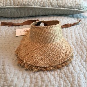 Adorable, adjustable straw sunvisor